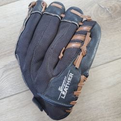 Youth 10.5 in Adidas Easy Close Baseball Glove