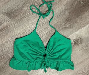 Gaze Green Halter halter crop top size M.