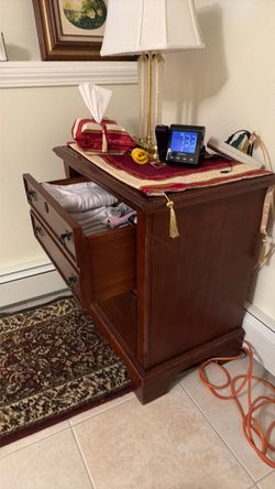 Free night stand