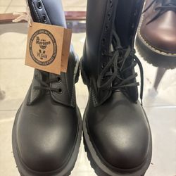 Vegan Black Doc, Martin Boots