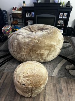 Love Sac with Foot Stool