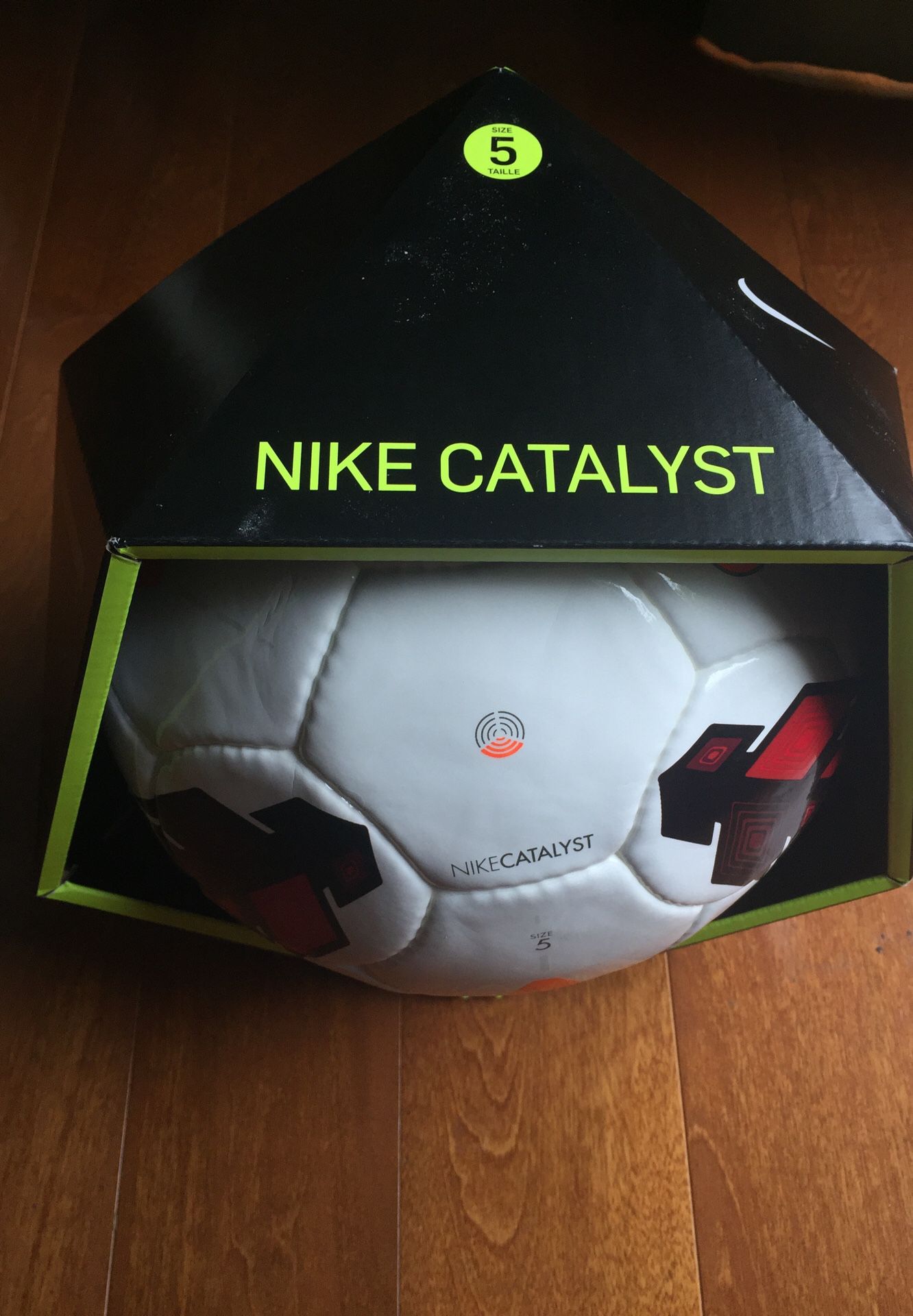 Convert Executable tack Nike Catalyst Team Soccer Ball for Sale in Mountain View, CA - OfferUp