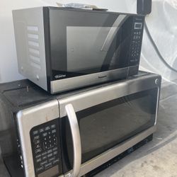 2 Used Microwaves – Both for $30 ( Sylmar)