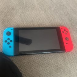 Nintendo Switch 