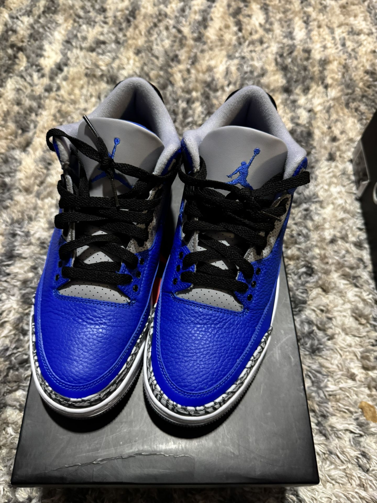 Jordan 3 Varsity Royal