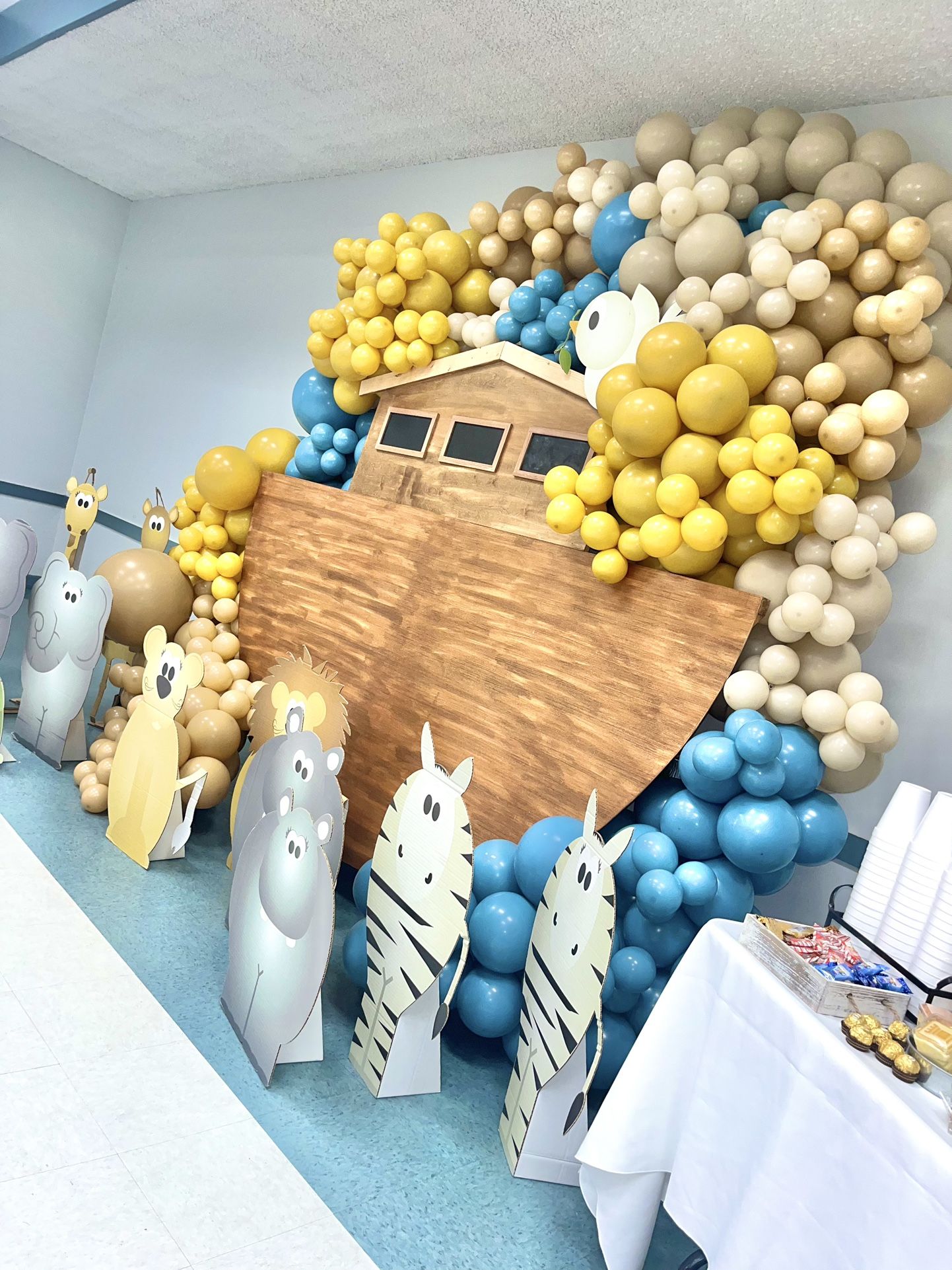 Noah’s Ark Wooden Backdrop