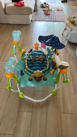 Bright Starts Finding Nemo Bouncer