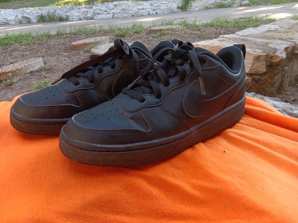 Black Air Jordan Size 7 Youth
