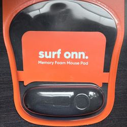 mouse pad -Surf on - unopened 