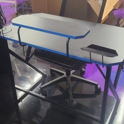 Desks, Chairs And Filing Cabinets 