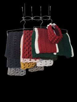 CHRISTMAS COWL🧣 COUNTDOWN $30-$40