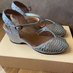 L’AMour Despieds OANEZ Leather Wedge Sandals Size 8