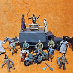 Rare 2007 Indiana Jones Action Figure + Vehicle & Accessory Bundle 