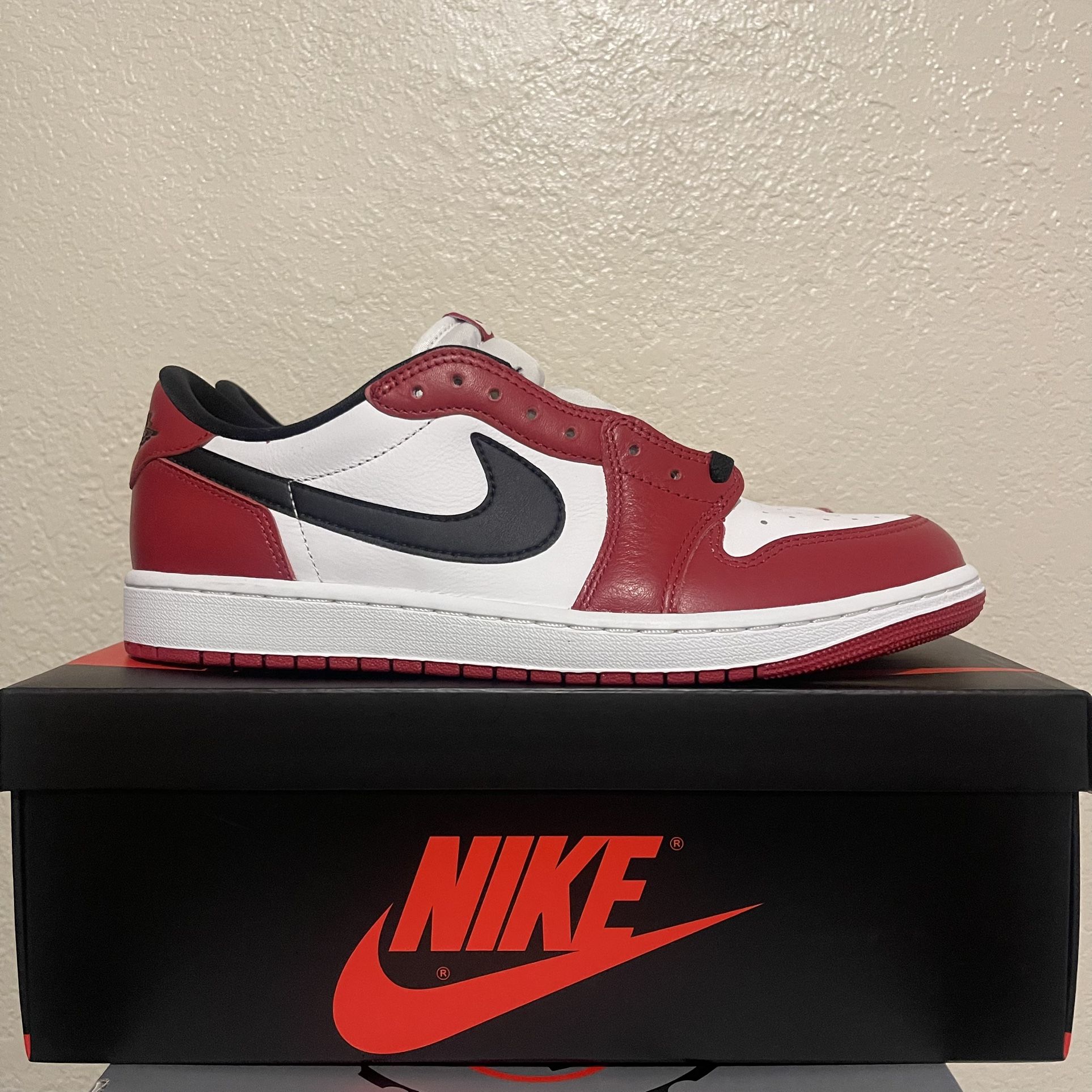 Jordan 1 Low Chicago Size 10.5M