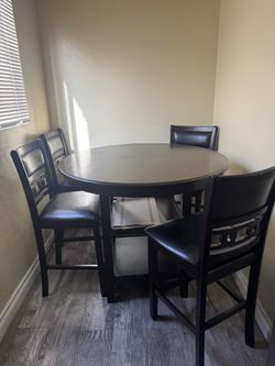Dinning Table