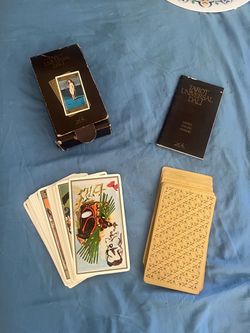 Tarot Cards Universal DALI 78 Deck