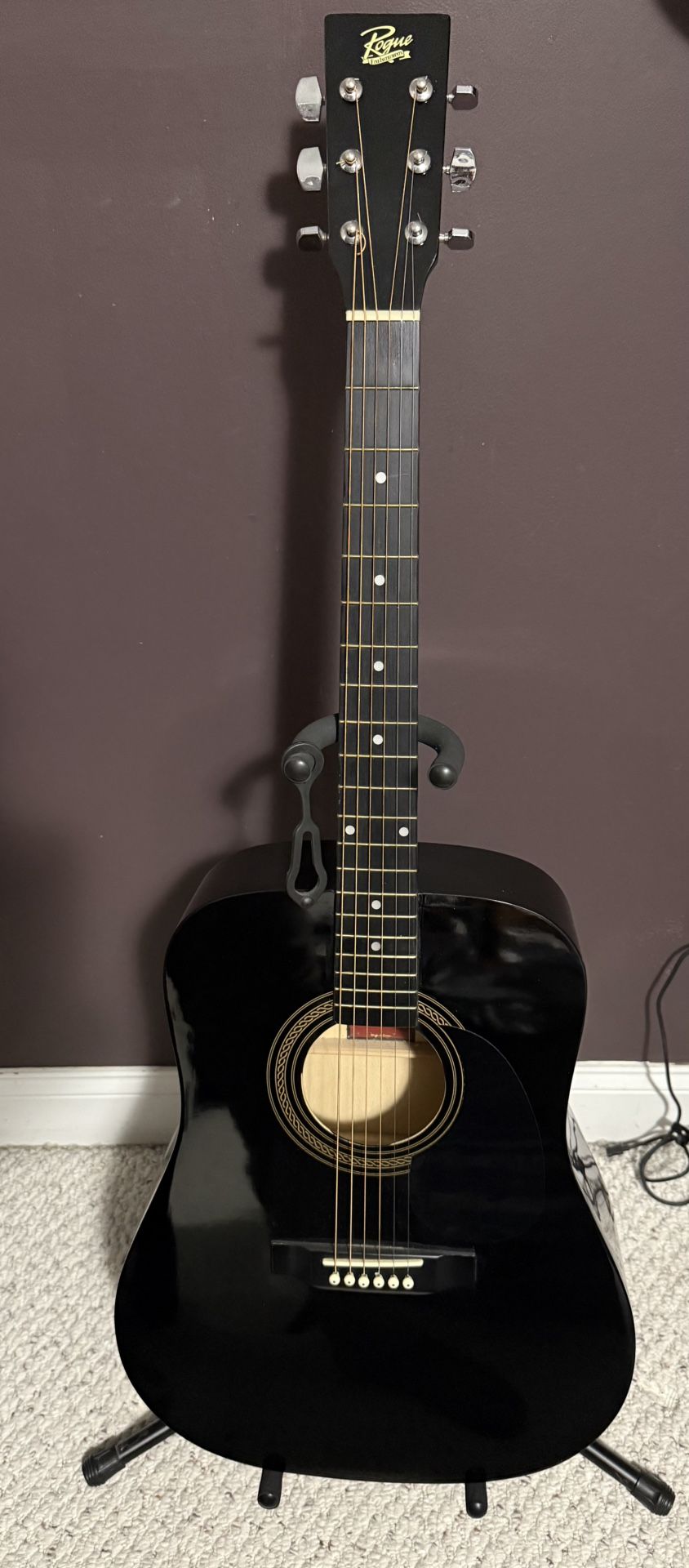 Rogue Dreadnaught Guitar