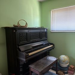 Free Piano Upright 