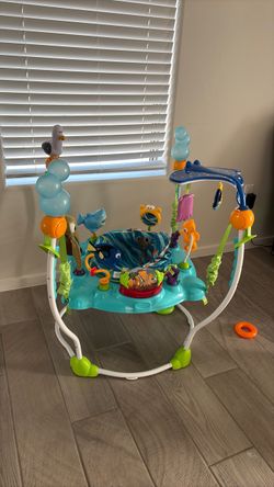 Baby bouncer