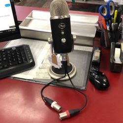 96091 Blue YETI USB/XLR Black Condenser Microphone W/ Xlr Splitter Cable 591964