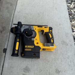 DEWALT 20V MAX XR Cordless Brushless 1 in. SDS Plus L-Shape Rotary Hammer (Tool Only)