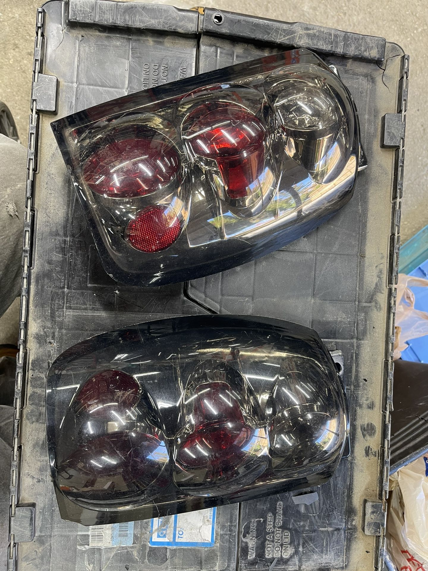 95-99 Ford Explorer Aftermarket Tail Lights