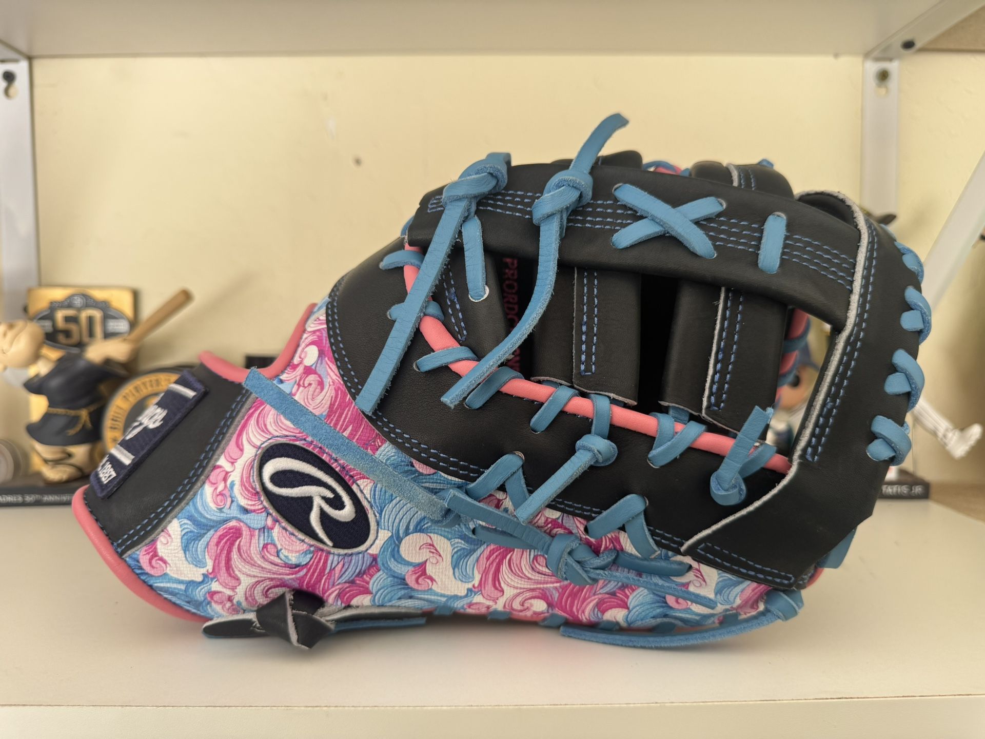 Rawlings Heart Of The Hide Color Sync 13” First Base Mitt
