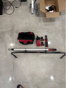 Snap-on Tool Lot – CTR761B 3/8” Cordless Ratchet + LED Underhood Work Light w/ Batteries & Charger
