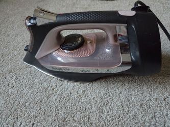 Rowenta 1725W Steam Iron