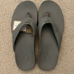 Men’s Olukai Gray Flipflop 