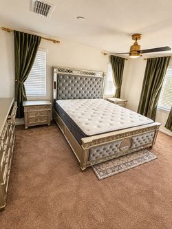 King Bedroom Set with Nightstands and Dresser