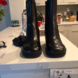 Botas Originales Bur berry’ Size 8