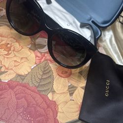 Gucci Sunglasses Women 