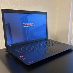 Toshiba Satellite Laptop With Laptop Charger And Bag