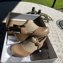 Dansko! Brand New  6.5   Popular Color Sand Dollar