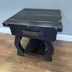 Solid Wood End Table 