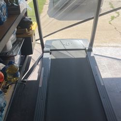 Treadmill 