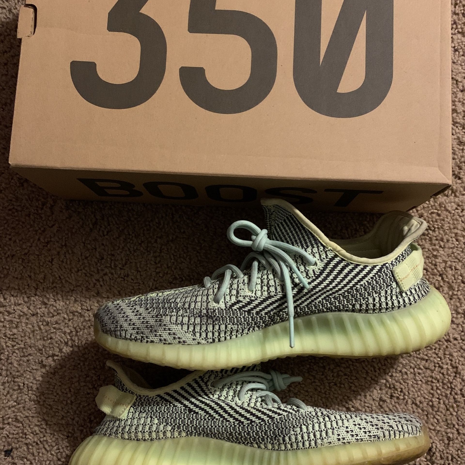 Adidas Yeezy Boost 350 V2 Yeezreel