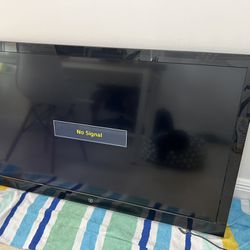 Free 47inch TV (includes free Wall Mount)