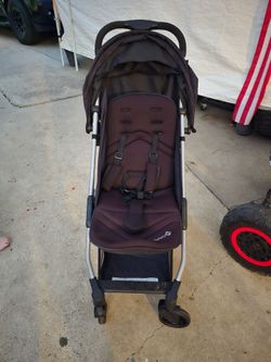 Teeny stroller compact