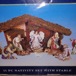 11 PC Nativity Set With Stable 