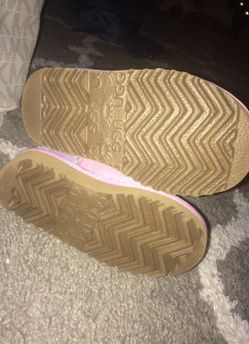 Uggs baby size 7