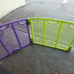 6 Piece Colored Gate