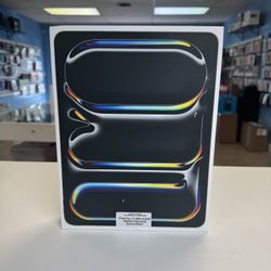 iPad Pro 13inch M4 Newest Model 256Gb LTE Unlocked & Apple care