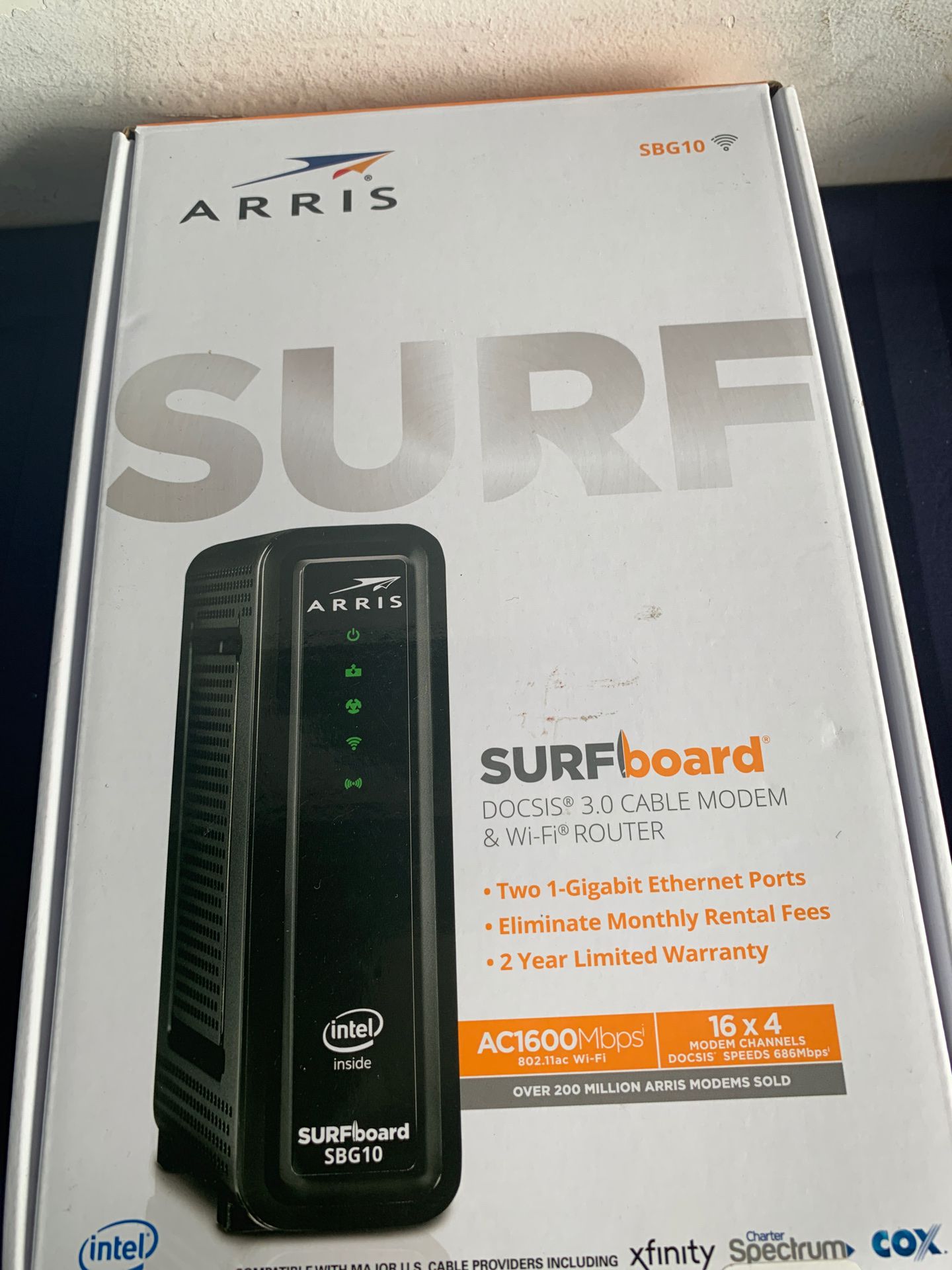 Arris Surfboard DOCSIS 3.0 Cable Modem & WiFi Router - SBG10