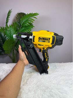 Dewalt 30” Framing Nailer XR (Tool Only)