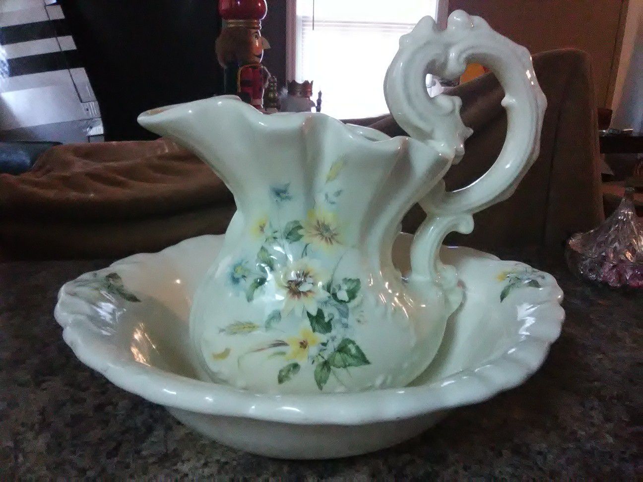 Vintage Chamber Pot and Bowl