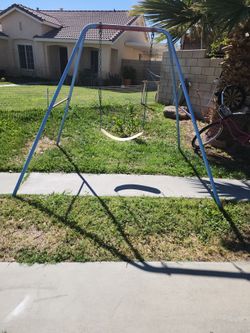 Kid swinger