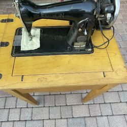 Edison Precision Deluxe Sewing Machine