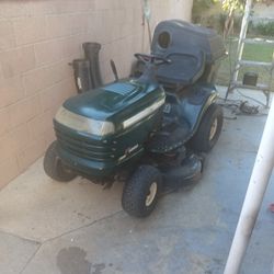 Craftsman   Lt 1000 17 HP Work Good 